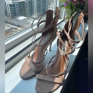Steve Madden nude heels